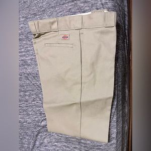 Used Dickies khaki pants in great condition, size 31x29